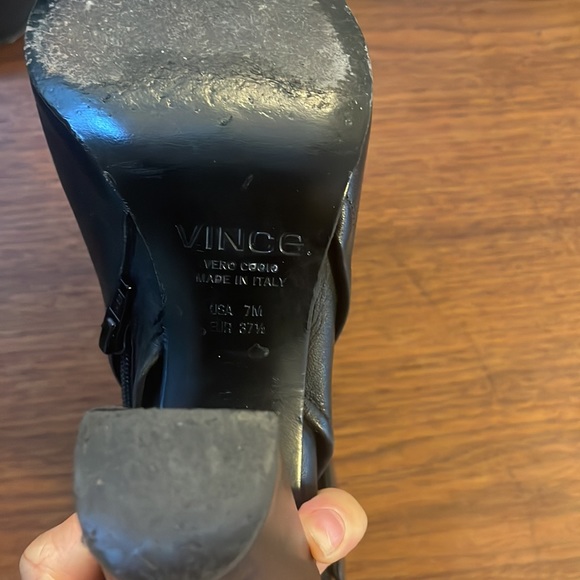 Vince Italian leather cutout heels - Picture 4 of 5